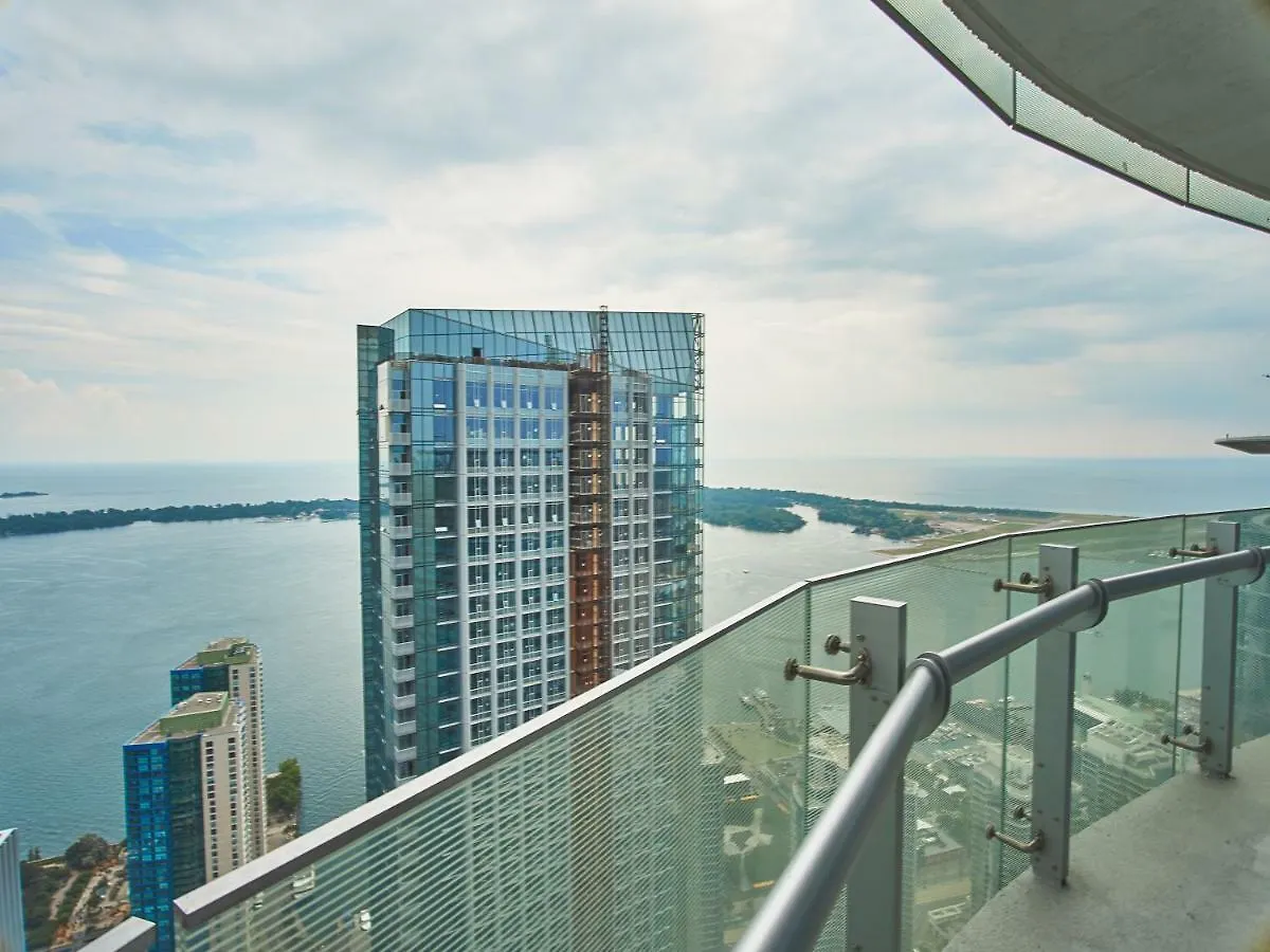 Ice Condo Suites 토론토
