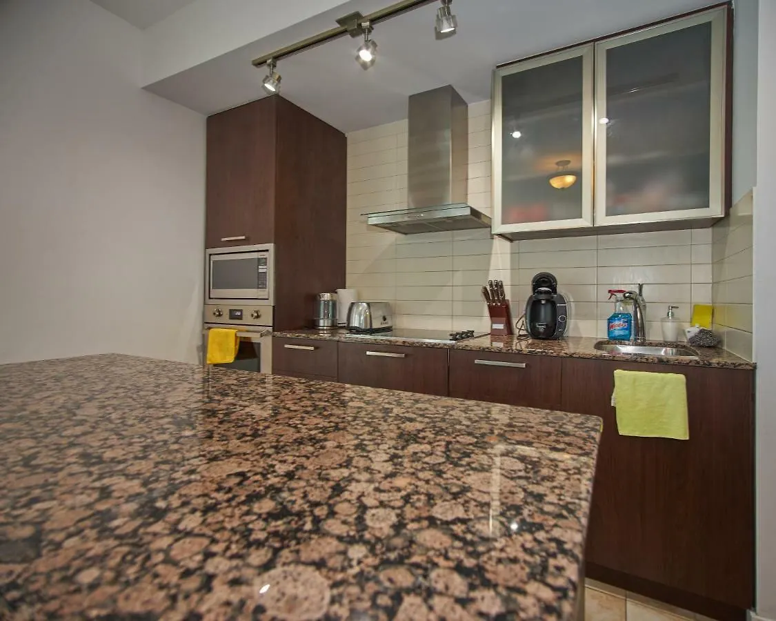 Ice Condo Suites 토론토 0*,